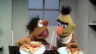 Clic Sesame Street - Ernie & Bert Pizza And G Juice