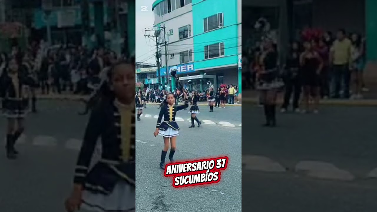 Desfile estudiantil por los 37 años de Sucumbíos 