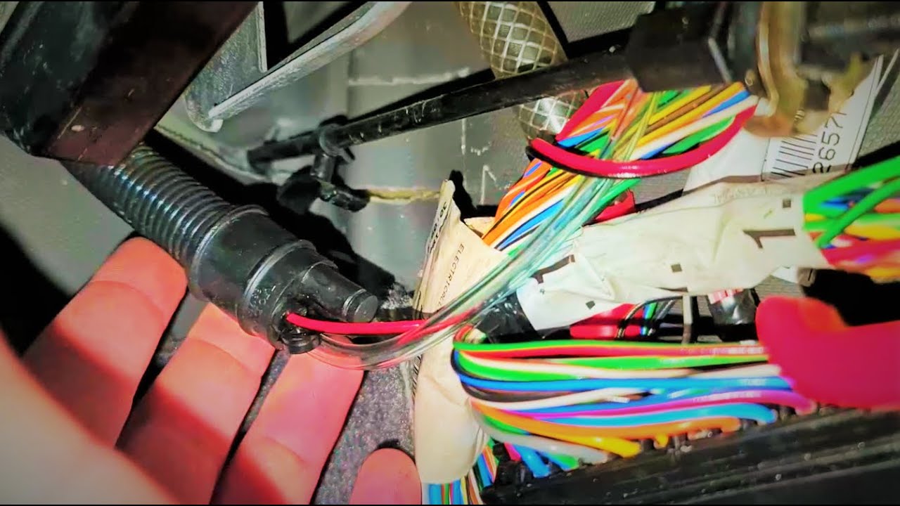 Project Turbo Brick EP10 - None Of The Boost ( Volvo 940 Boost Gauge Installation )