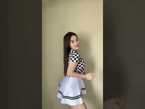 pakai rok mini - #shorts #shortsvideo #shortsyoutube