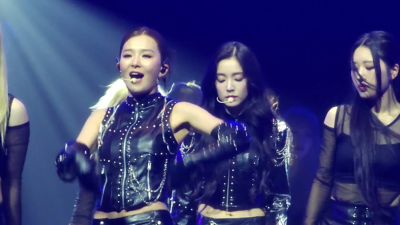 [4K] 250704 Red Velvet IRENE & SEULGI - Monster at BALANCE TOUR in SINGAPORE