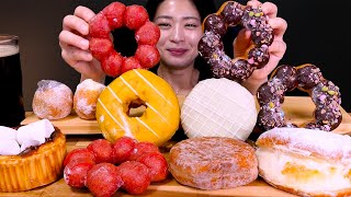 🍩Dunkin' Donuts Are Delicious💕Dunkin Donuts -  Chocolate, Milk, Cookies, Banana donut ASMR Mukbang