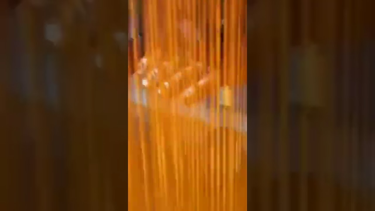 See how acid-alkali-resistant gloves are produced.