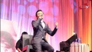 Anuar Zain - Mungkin & Ketulusan Hati Medley LIVE (Mother's Day Gala Night) Part 007