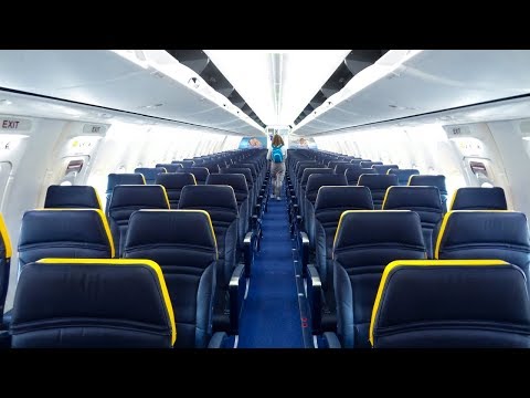 Video: Cik sēdvietu rindas ir Ryanair lidojumā?
