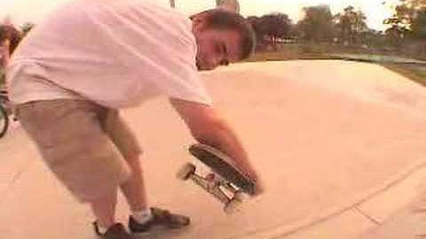 Nollie frontside heelflip trick tip with Peter Regan