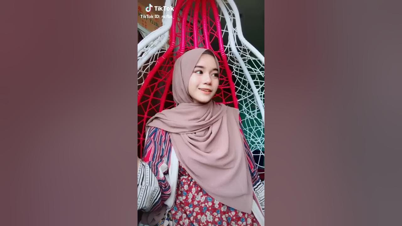 Awek tiktok - YouTube