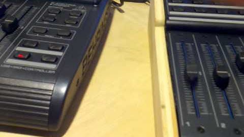 Behringer BCF2000 modded vs unmodded