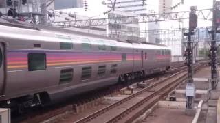 【4K】JR貨物DF200形+JR東日本E26系 団体(カシオペア紀行) 上野行き 入線シーン(警笛あり)