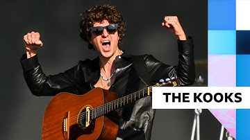 The Kooks - She Moves In Her Own Way (Reading 2025)