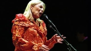 Joni Mitchell - Live at Chronicle Pavilion | Concord, CA | May 13, 2000