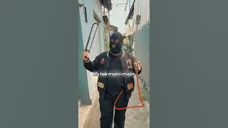 Diantaraku hanya besi #komedi #fyp #shorts