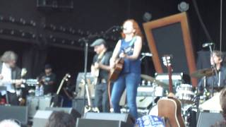 Neko Case - People Have A Lot Of Nerve