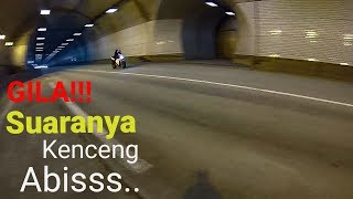 suara motor BMW S1000RR di terowongan
