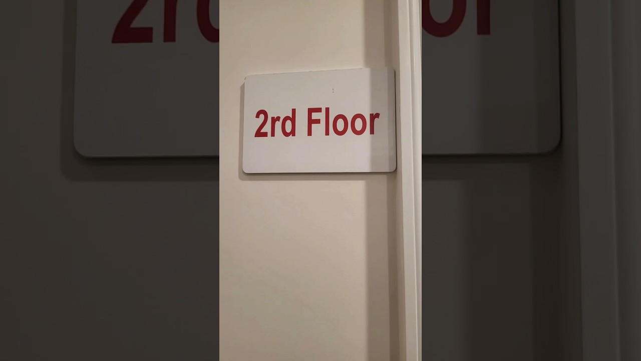 Funny misspelled signs 