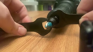 Change router bit Makita DGD800
