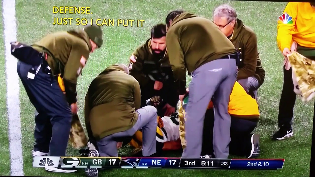 Blake Martinez #50 rolled ankle injury Packers/Patriots