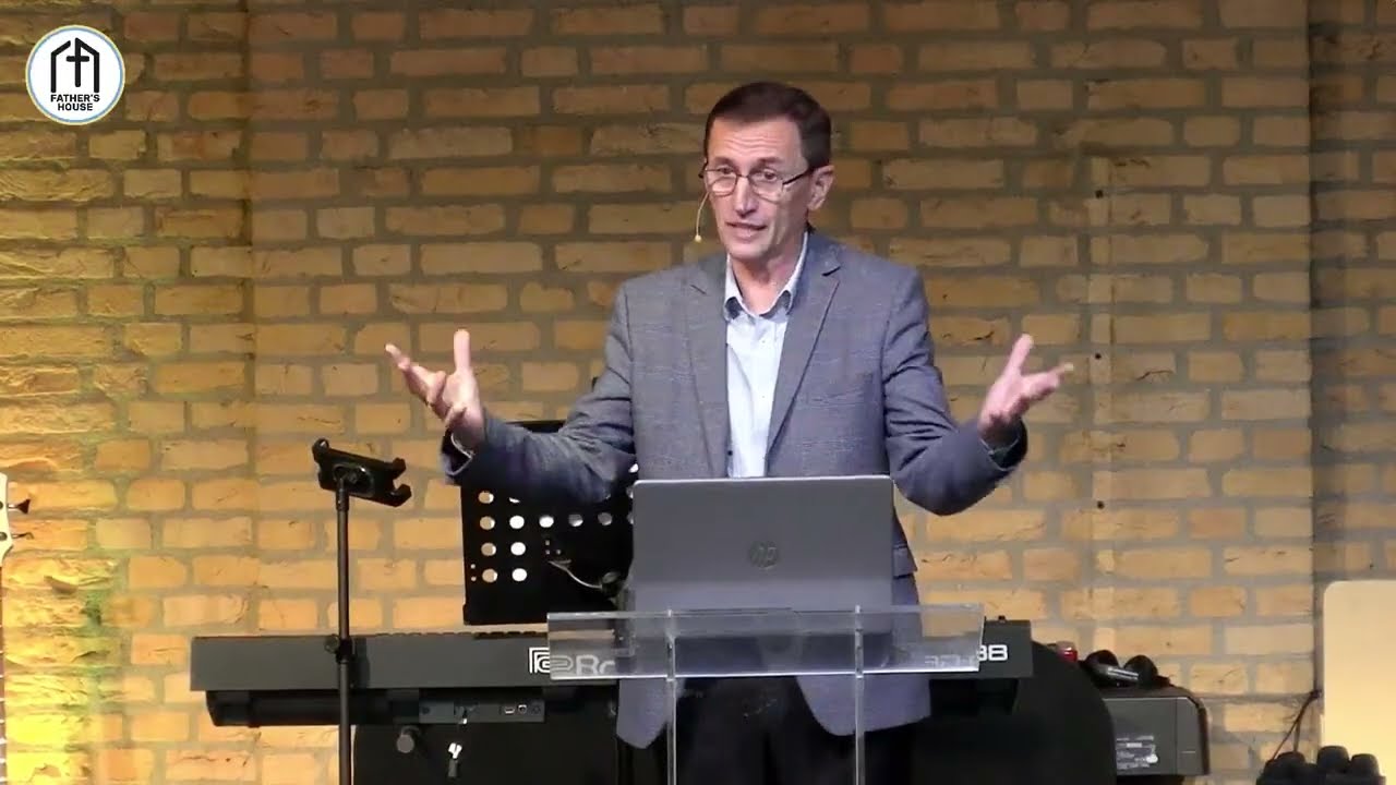 Михайло Брицин. На кого вказуєш ти?