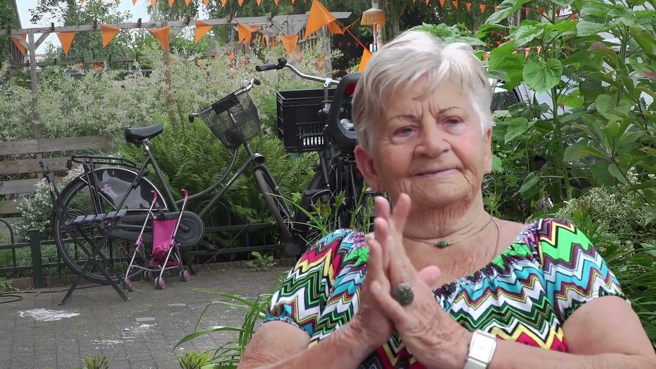 Dorp in de Stad , 100 jaar Tuindorp Oostzaan