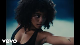 UMI - RIGHT/WRONG (Official Music Video)