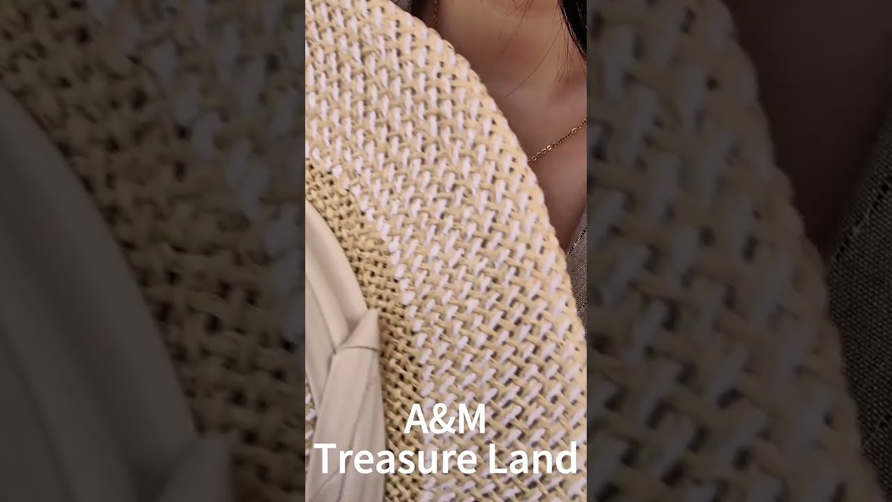 Chic shell necklace for her 