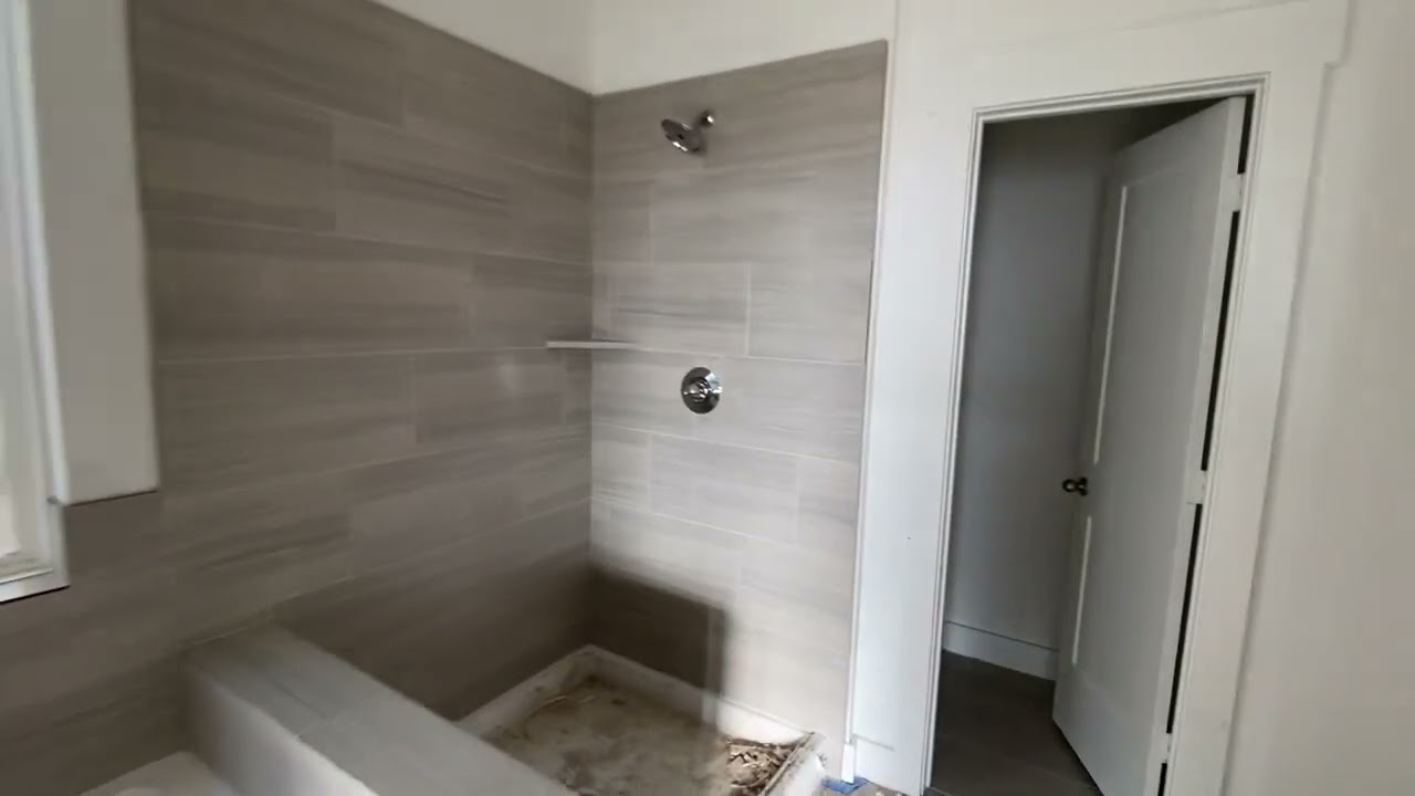 Hemlock floor plan. 8318 Red Shiner