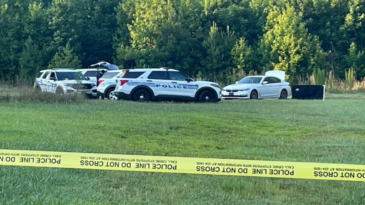 One person found dead with gunshot wounds in southwest Charlotte - YouTube