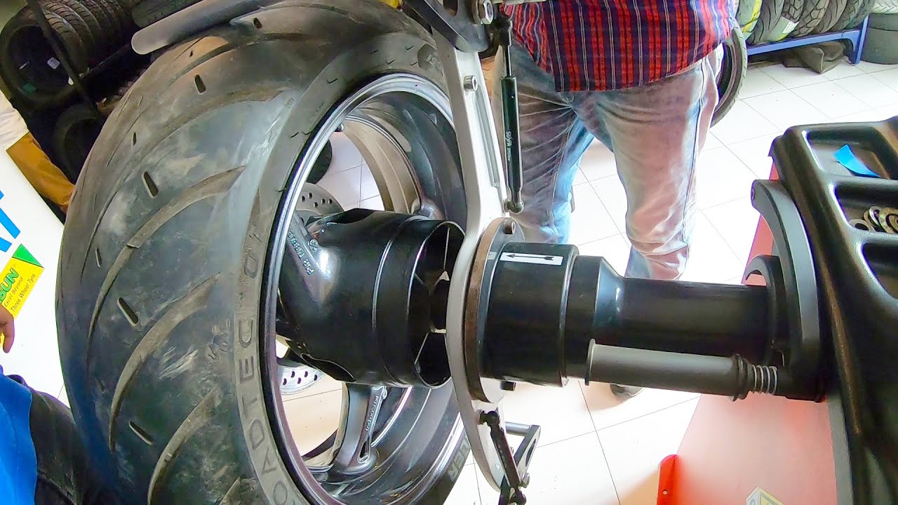 Bike tyre/wheel balancing YouTube