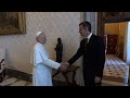Le pape Léon XIV reçoit Pedro Sánchez au Vatican avant sa visite en Espagne