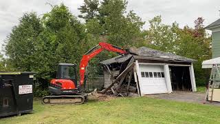 Excavator tearing down garage #excavator #demolition #excavatordestroys #excavatorvsgarage