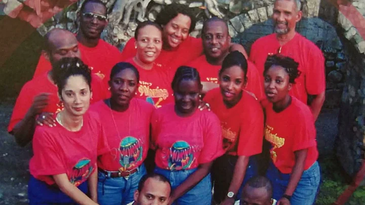 Nine Mornings Parang - El Grupo Amistad (Vincy Chr...
