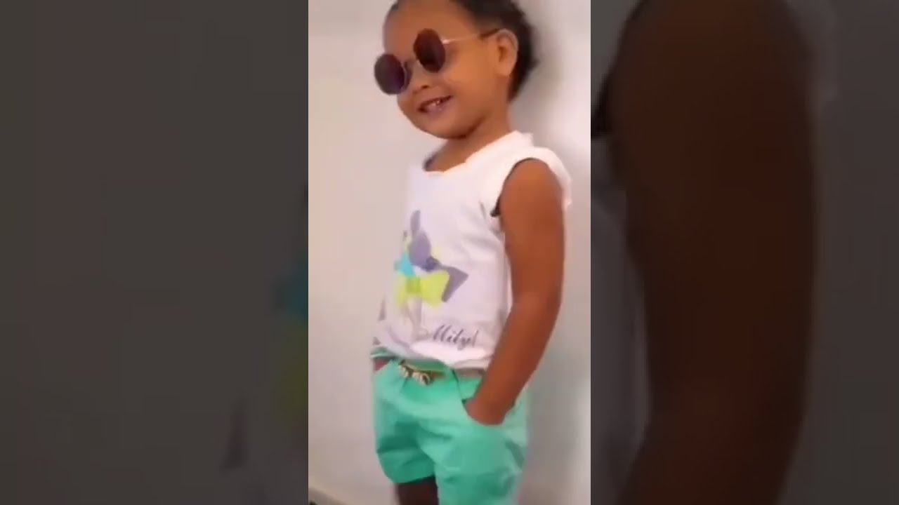 Roupa Infantil Menina Kit 2 peças do 1 ao 3 Conjunto Short + Blusa Moda Blogueirinha Primavera Verão