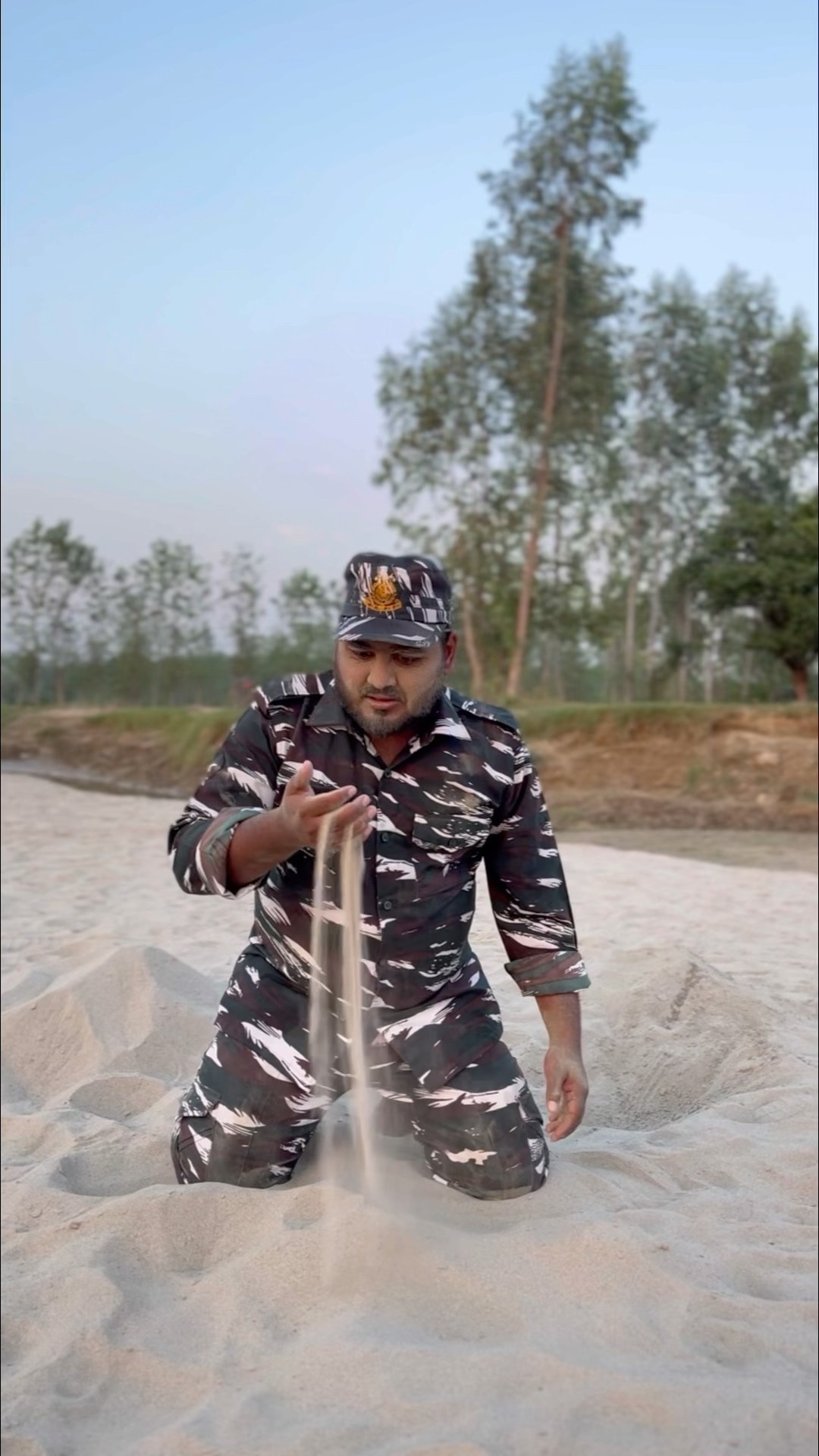 क्या फ़ॉजी को पानी मिल पाएगा?? #foryou #emotional #army #pani #comedy #funny #shortsfeed #foji
