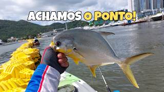 ACHAMOS O CARDUME! O segredo estava nas BOIAS AMARELAS (Balneário Camboriú)