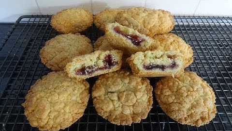 Raspberry Crumble Cookies