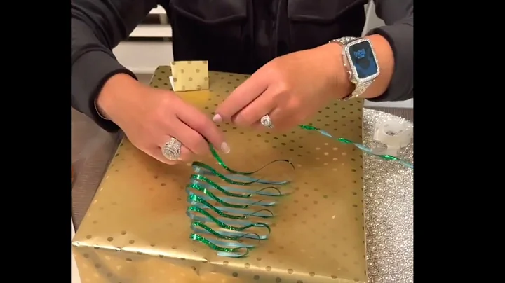 Kelly Lang offers new gift wrap idea