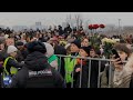 Похороны Алексея Навального. Тысячи россиян вышли, несмотря на репрессии. Как это было.