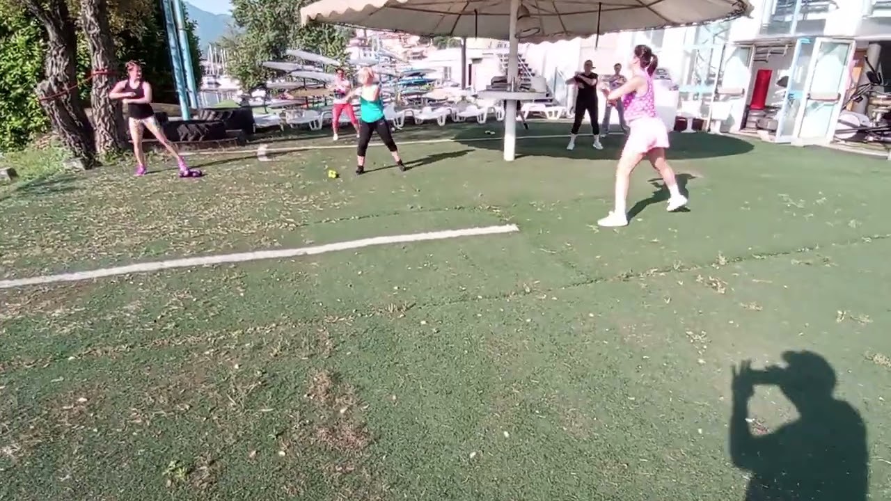 Corso Zumba... palestra lake fitness Lovere by Simon e Anna