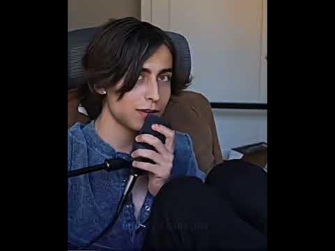 Ой, Эйдан что ты творишь #shorts #эйдан #пятый #эйдангаллахер #стрим ...