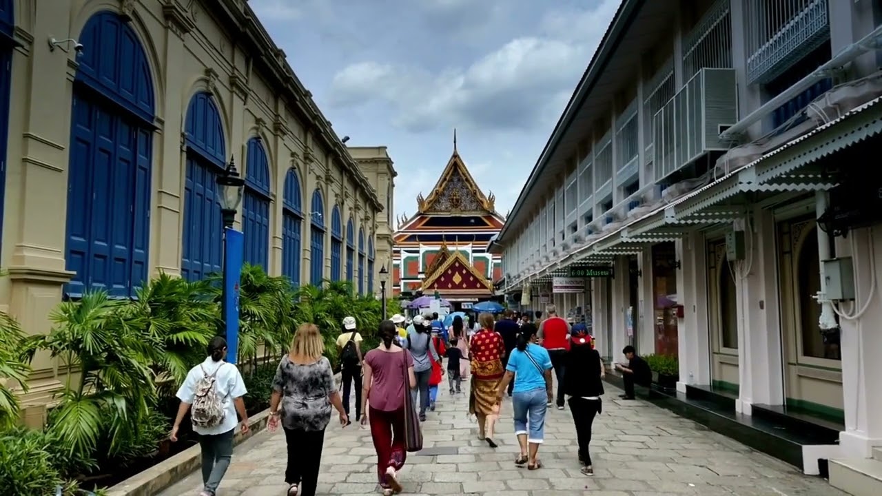 Exploring Bangkok: Hidden Gems and Iconic Landmarks for an Unforgettable Adventure!
