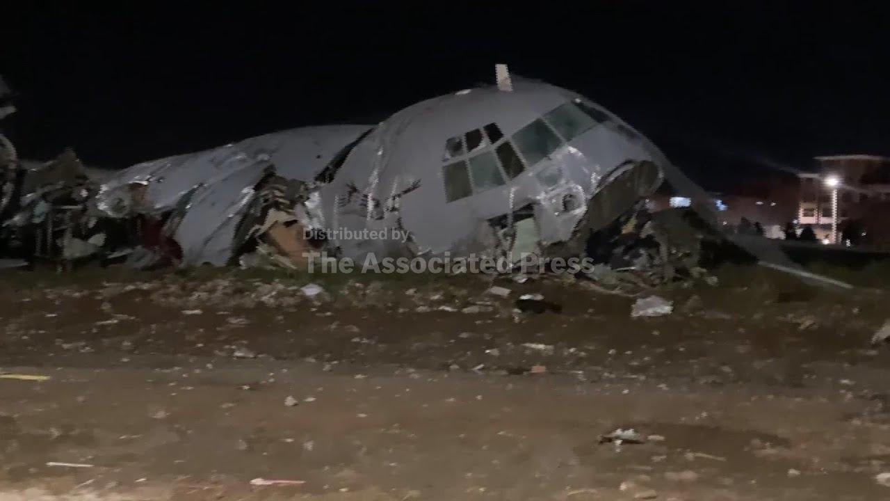 Search and rescue ongoing after Bolivian army plane crashes in El Alto