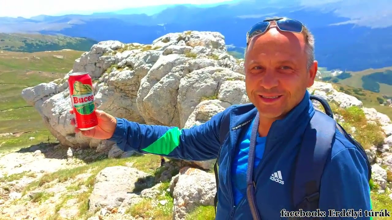 Kirándulj velünk a Bucsecs-hegységben a Kárpátok titokzatos bércei, sziklái között.
