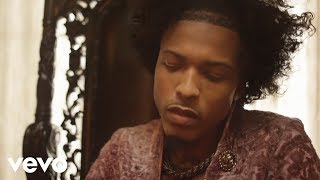 Смотреть клип August Alsina - Wait (Official Video)