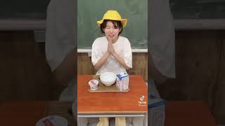 【あるある】おかわりのスピードが異常！？給食あるあるやってみた！ #Shorts
