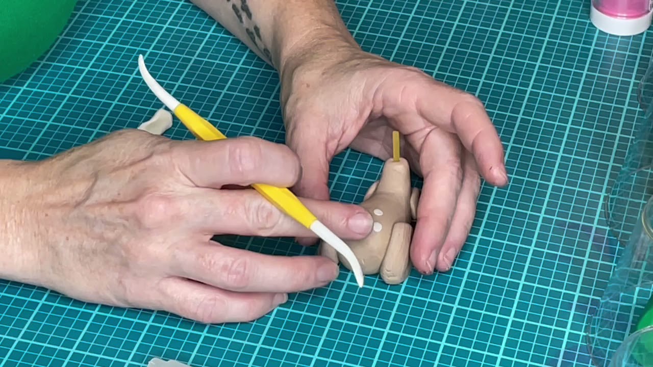 Woodland fondant fawn cake/cupcake topper