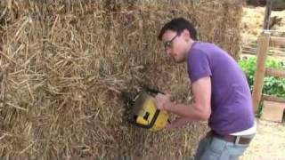 Build a shed from straw bales