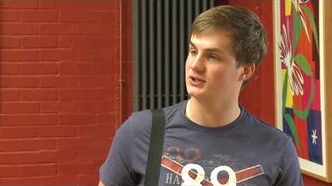 Solutions Pre-Intermediate | 1F Exchanging Opinions