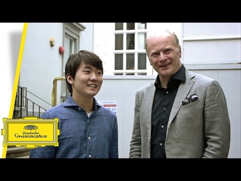 Seong-Jin Cho at Abbey Road Studios with Gianandrea Noseda