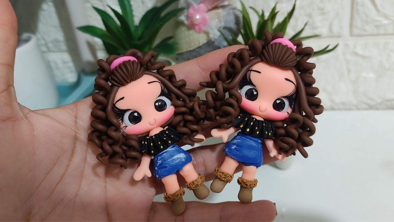 Como fazer cabelo cacheado manual em biscuit na bonequinha