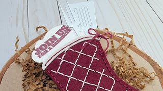 Project shares for In Stitches: Oven Mitt
